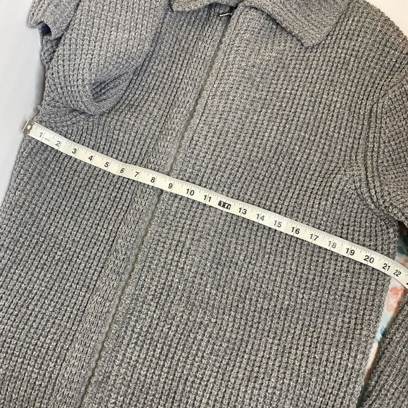 Joe's Jeans L Sweater Gray Cable Knit full Zip - Picture 5 of 7
